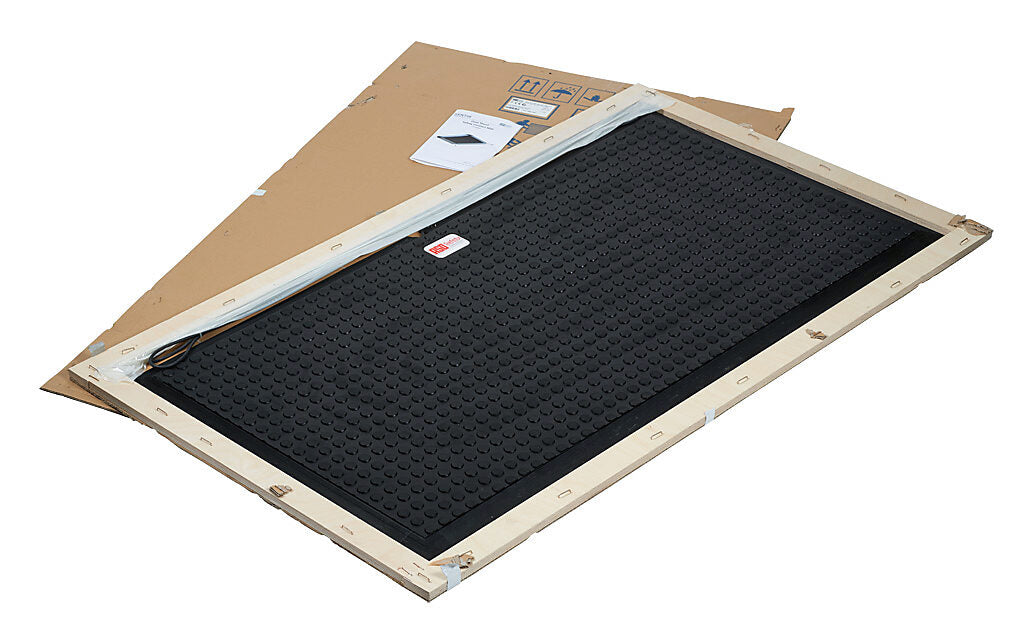 ASO Safety Solutions safety contact mat, 24 x 48in, integrated taper edge, 24 VAC/VDC operating voltage, polyurethane contact surface, black, IP65, 19.6ft/6m cable length, pigtail.-1602-4091