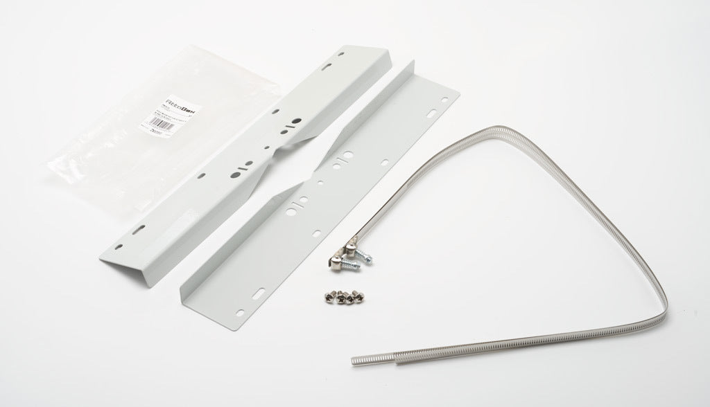 AttaBox pole mounting kit, for use with Heartland series enclosures 18-24in width.-PM18-24