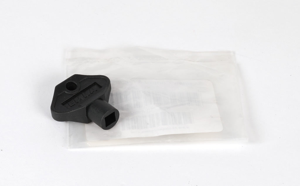 Saginaw enclosure key, replacement, 7mm square.-SCE-101695