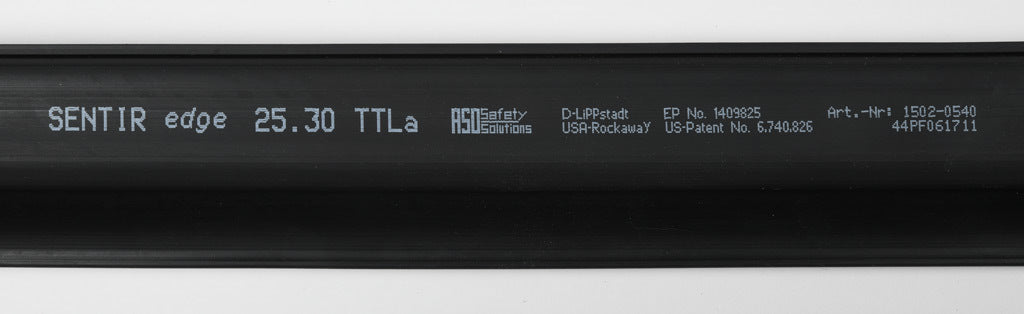 ASO Safety Solutions safety contact edge, 25 x 30mm, 2ft length. Single sided sealing lip and aluminum mounting rail included. Purchase required end caps separately.-1502-6220