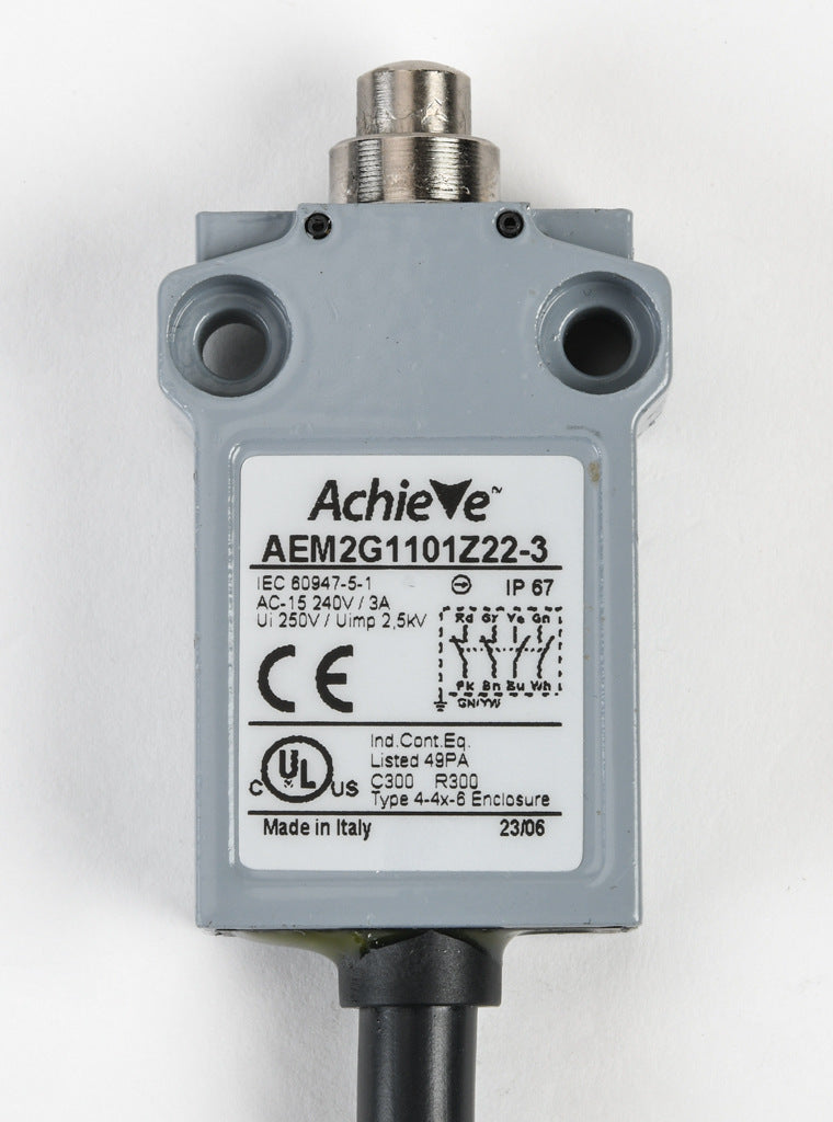 AchieVe compact limit switch, metal plunger, (2) N.O./(2) N.C. contact(s), snap action, 25mm hole spacing, zinc alloy, pigtail, 9.8ft/3m cable length, bottom exit.-AEM2G1101Z22-3