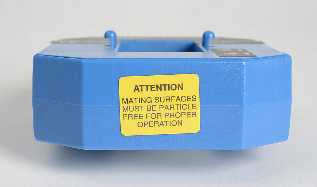 AcuAMP AC current transformer, split core, 200A primary, 5A secondary, 1.19 x 2.22in sensing window, 1% accuracy, screw terminal.-CTF-0200-5-SA