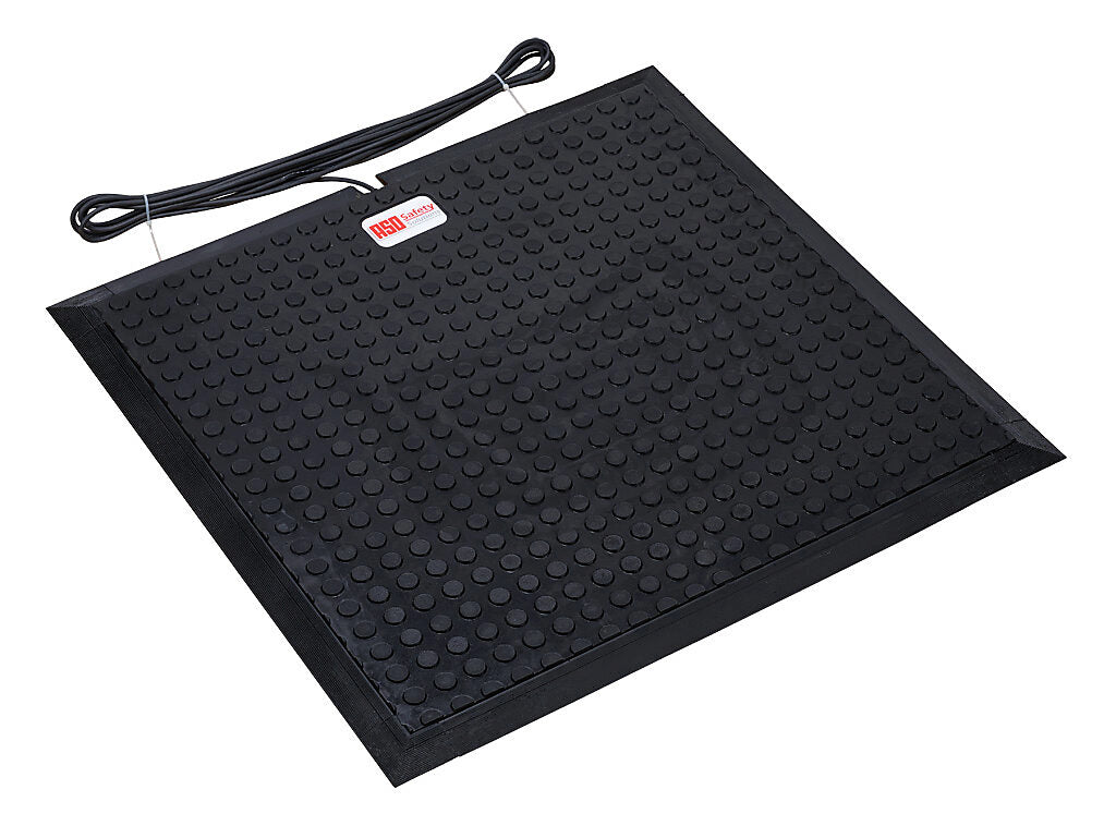 ASO Safety Solutions safety contact mat, 24 x 24in, integrated taper edge, 24 VAC/VDC operating voltage, polyurethane contact surface, black, IP65, 19.6ft/6m cable length, pigtail.-1602-4560