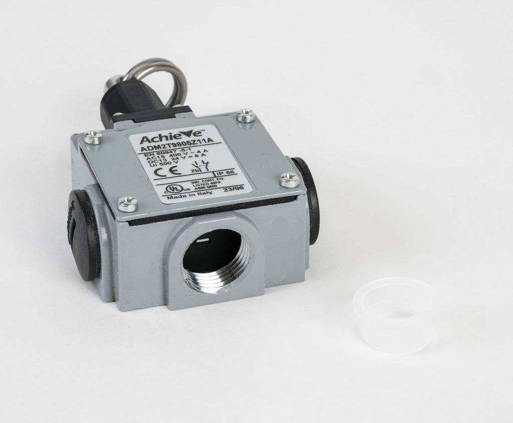AchieVe IEC limit switch, pull action with ring, 90-degree adjustable head, (1) N.O./(1) N.C. contact(s), snap action, 20-22mm or 40-42mm hole spacing, zinc alloy, (3) 1/2in NPT entries.-ADM2T9805Z11A