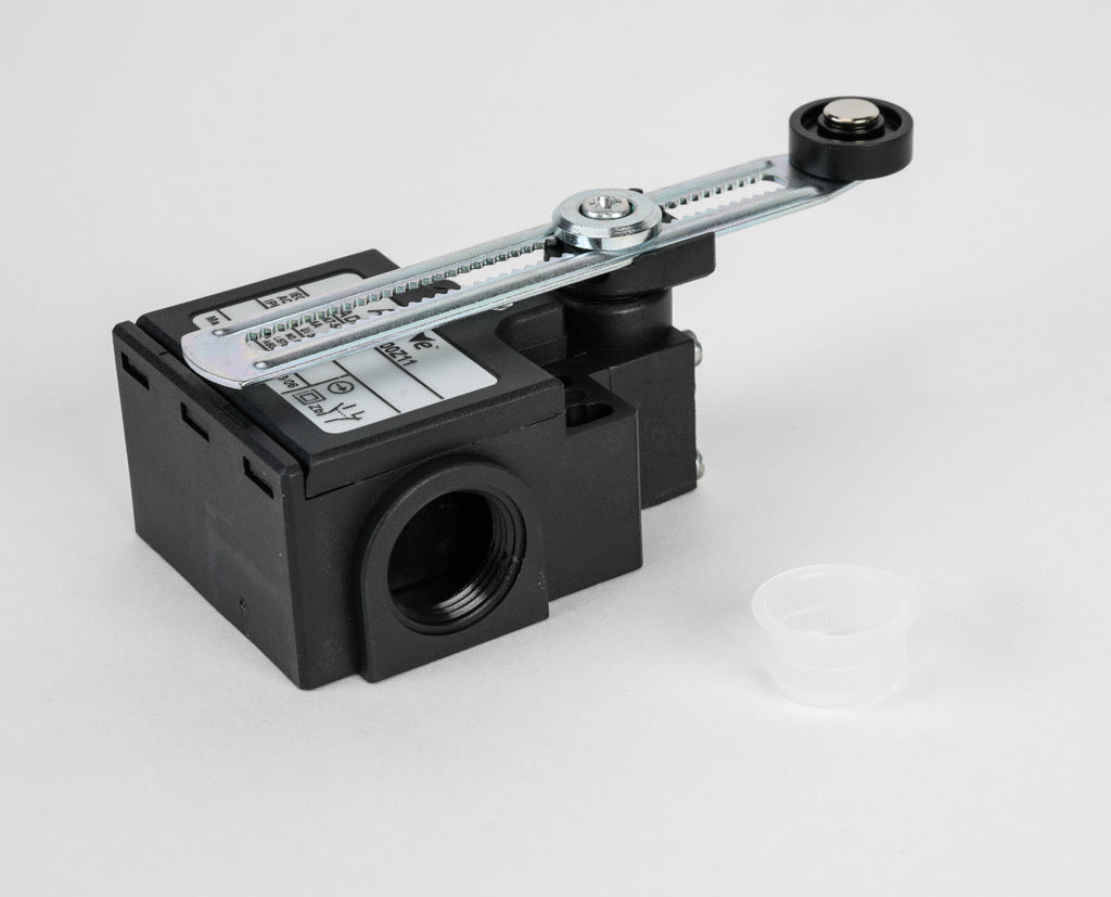 AchieVe IEC limit switch, side rotary 2mm step adjustable lever with 18mm nylon roller, 90-degree adjustable head, (1) N.O./(1) N.C. contact(s), snap action, 20-22mm or 40-42mm hole spacing, plastic, (2) PG11 cable entries with (1) 1/2in NPT adapter.-ADP2T5100Z11