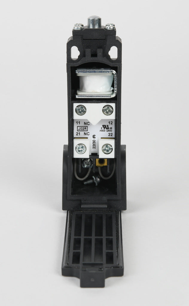 AchieVe IEC limit switch, metal plunger, 90-degree adjustable head, (2) N.C. contact(s), snap action, solenoid reset, 20-22mm hole spacing, plastic, (2) PG11 and (1) 1/2in NPT cable entries.-AHP2T11J02-024