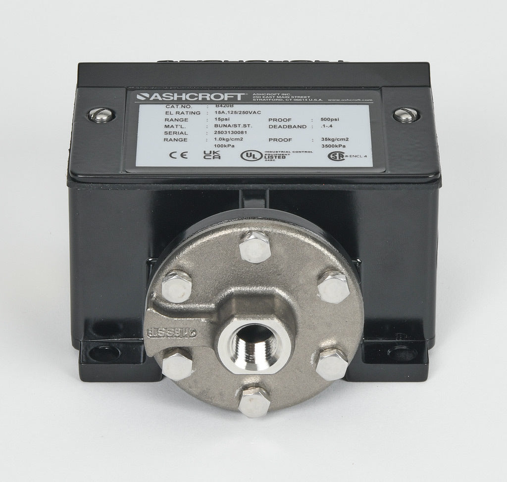 Ashcroft mechanical pressure switch, 2.25 to 15 psig set point, 0.1 to 0.35 psig deadband range, Buna-N sensing element, Buna-N seal(s), SPDT 15A, 1/4in female NPT process connection, 3/4in female NPT conduit opening.-B420B15