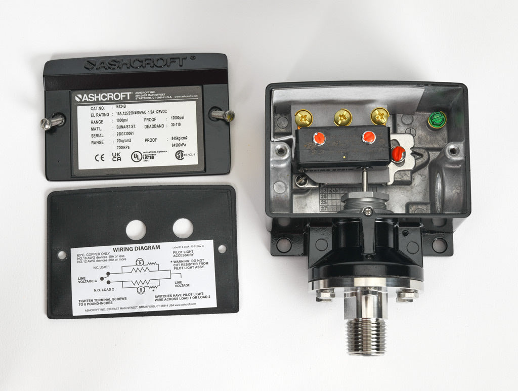 Ashcroft mechanical pressure switch, 150 to 1000 psig set point, 30 to 110 psig deadband range, Buna-N sensing element, Buna-N seal(s), SPDT 15A, 1/2in male NPT or 1/4in female NPT process connection, 3/4in female NPT conduit opening.-B424B1000