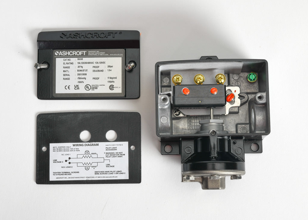 Ashcroft mechanical pressure switch, -30 to -4.5in Hg vacuum set point, 1.5 to 4.0in Hg deadband range, Buna-N sensing element, Buna-N seal(s), SPDT 15A, 1/4in female NPT process connection, 3/4in female NPT conduit opening.-B424B30IMV