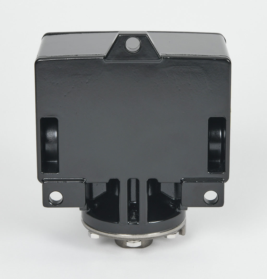 Ashcroft mechanical pressure switch, 9 to 60 psig set point, 1.0 to 3.5 psig deadband range, Buna-N sensing element, Buna-N seal(s), SPDT 15A, 1/4in female NPT process connection, 3/4in female NPT conduit opening.-B424B60