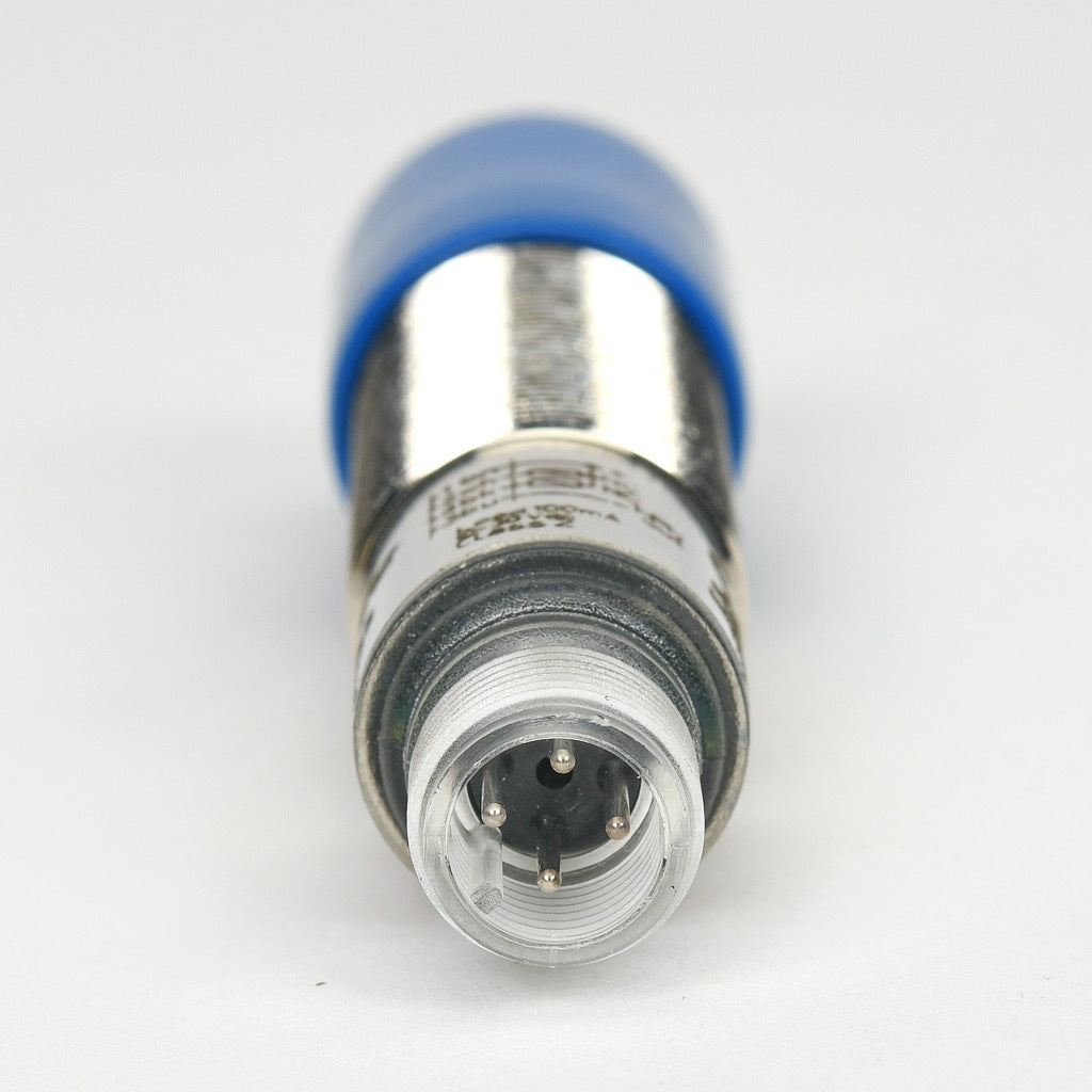 AchieVe photoelectric sensor, tubular, threaded, nickel-plated brass housing, through-beam receiver, 90-degree, 0.05-50m sensing distance, 10-30 VDC operating voltage, complementary light-on/dark-on, NPN, 4-wire, 4-pin M12 quick-disconnect.-FKLD-BN-3E